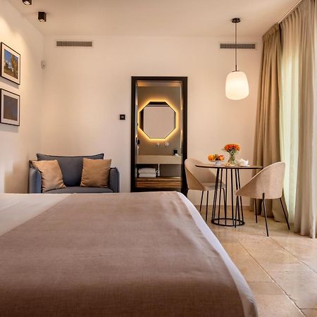 Essenza Relais Contemporaneo Bed & Breakfast Cisternino Exterior photo