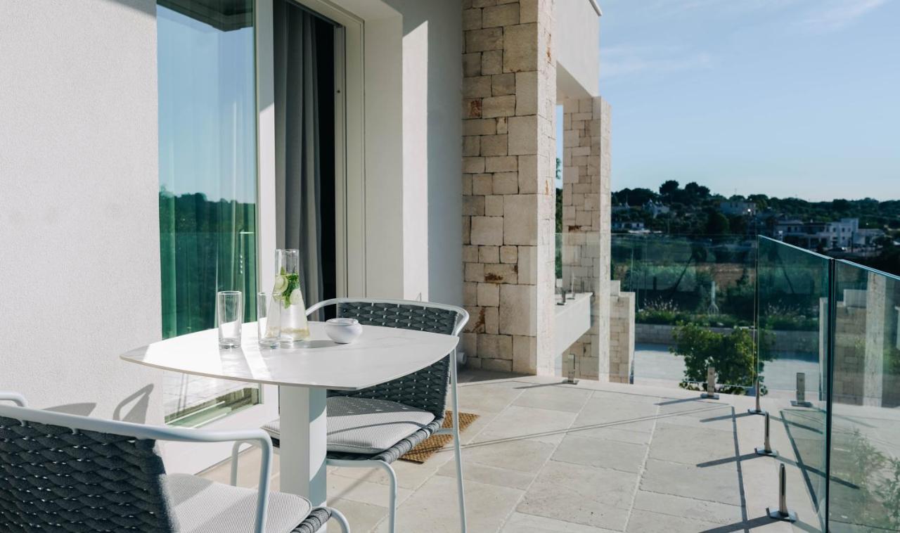 Essenza Relais Contemporaneo Bed & Breakfast Cisternino Exterior photo
